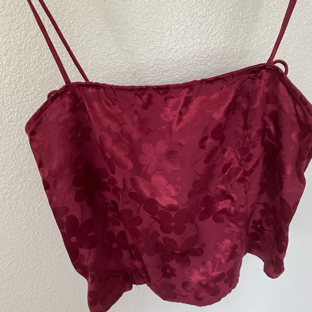 Cropped Spaghetti Strop blouse